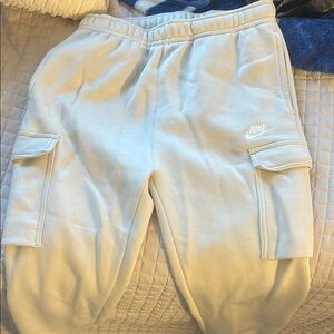 Nike Sportswear Club Fleece Cargo Joggers Size S
